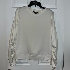 Women’s sweatshirt